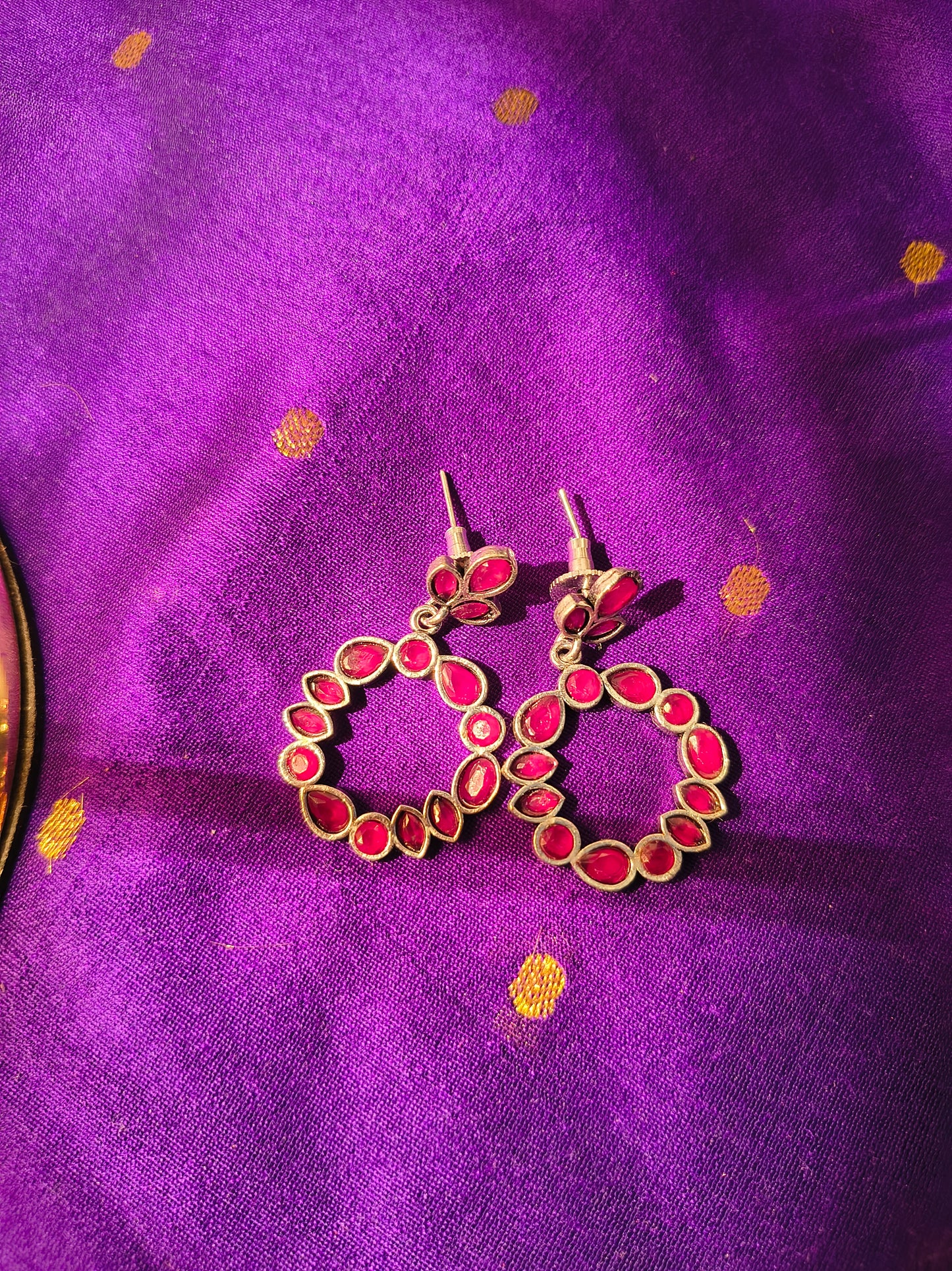 Elegant Circular Kundan Drop Earrings