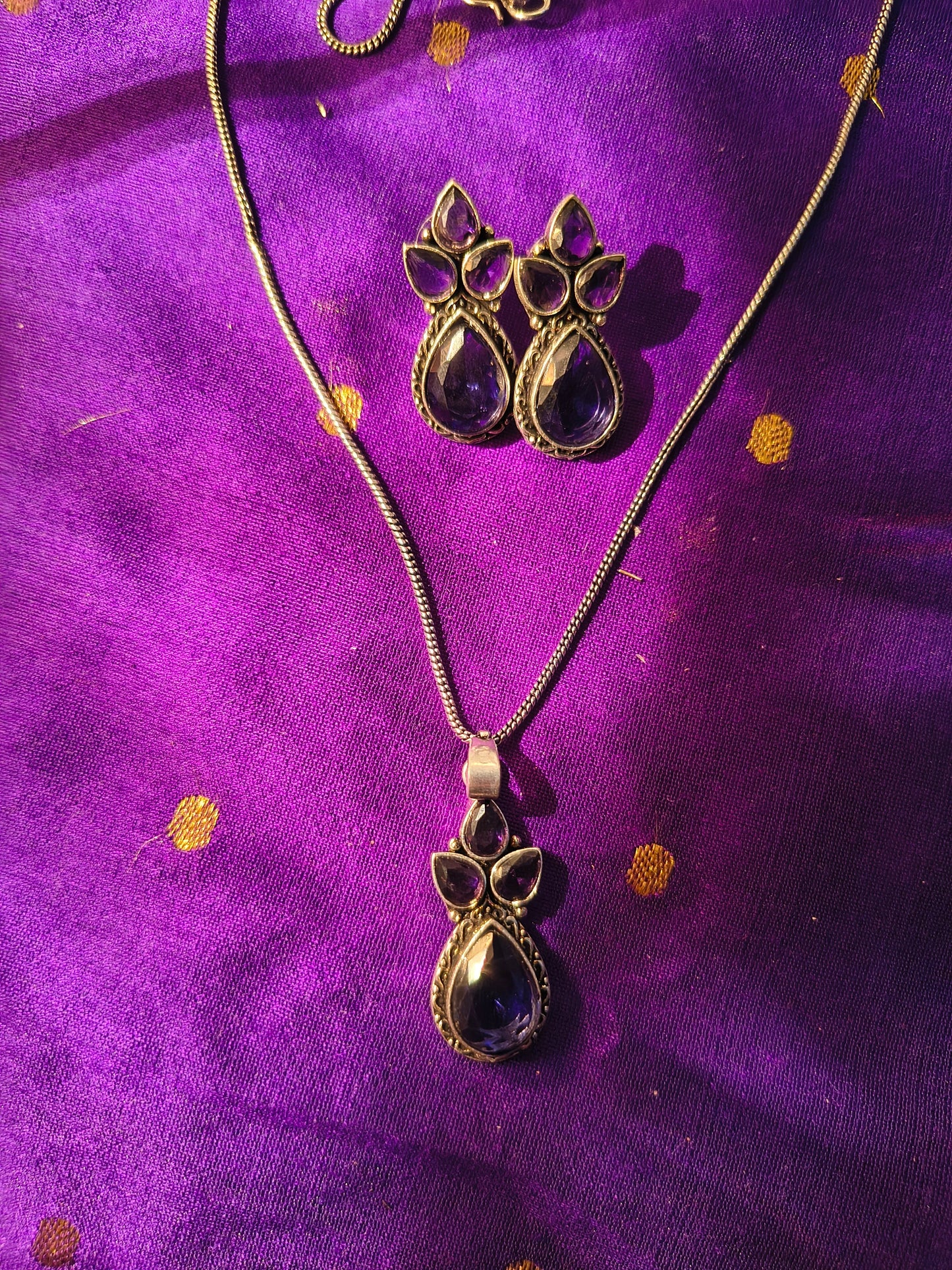 Royal Teardrop Stone Pendant & Earring Set